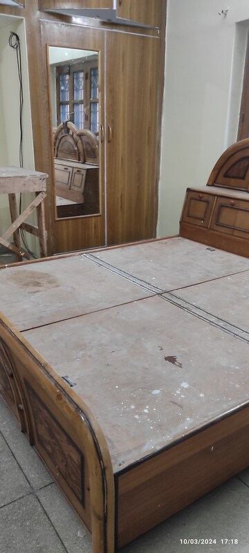 रेसिडेंशियल घर वर्ग फुट फॉर रेंट इन मोहित नगर देहरादून  7664552