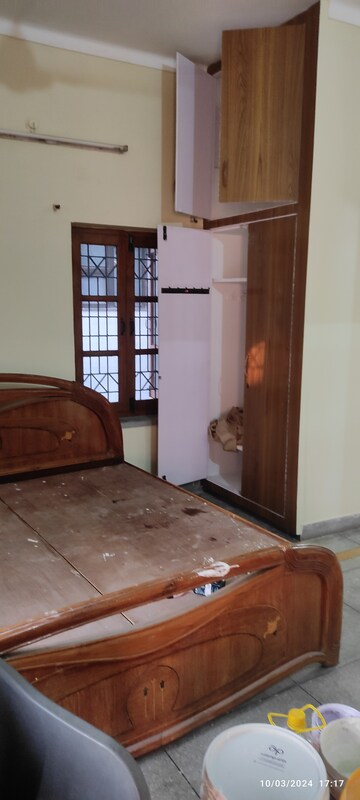 रेसिडेंशियल घर वर्ग फुट फॉर रेंट इन मोहित नगर देहरादून  7664552