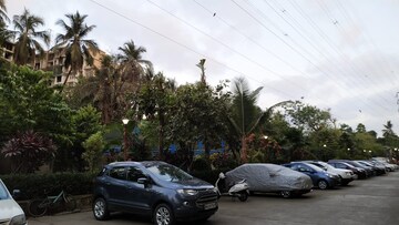 Parking in 1 BHK Apartment at NG Complex, Andheri East – for Sale