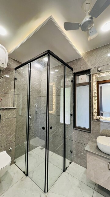 Bathroom in 4 BHK Builder Floor at SS Southend Floors, South City 2 – for Sale