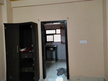 Furnished Amenities in 2 BHK Apartment at Sunrise CHS Vashi, Vashi Sector 28 – for Rent
