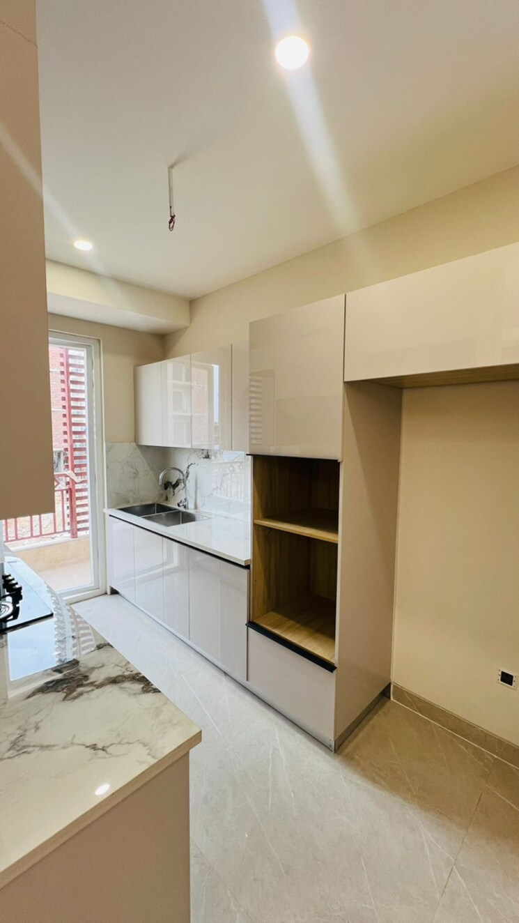 Kitchen, signature-global-prime 3 Bedroom 179 Sq.Yd. Builder Floor In Sector 63a Gurgaon 7665144