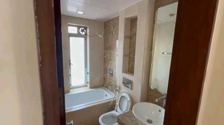 Attached Bathroom, lodha-grandeur 3 Bedroom 1035 Sq.Ft. Apartment In Prabhadevi Mumbai 7665374