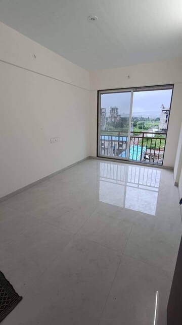 1 BHK Apartment For Rent in Lodha Vista, Lower Parel