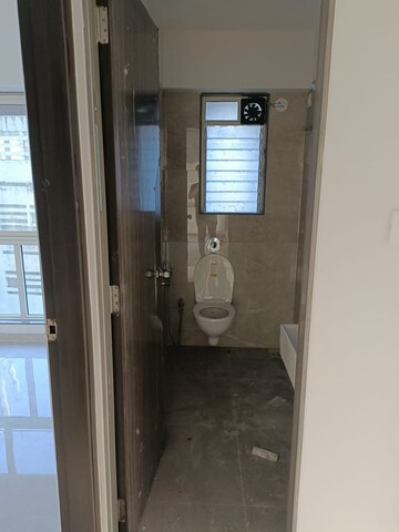 Bathroom in 1.5 BHK Apartment at Aashna Samadhan, Goregaon West – for Sale
