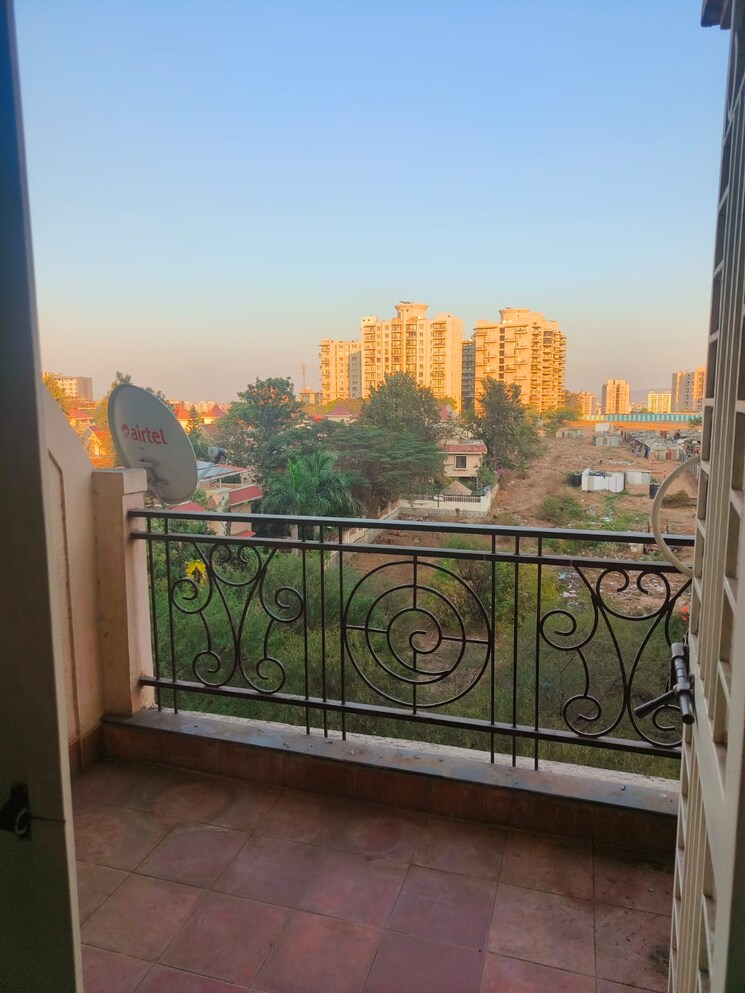 Balcony, nyati-ebony 1 Bedroom 700 Sq.Ft. Apartment In Undri Pune 7665429