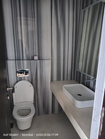 Bathroom in 3.5 BHK Apartment at Kalpataru Radiance, Goregaon West – for Sale