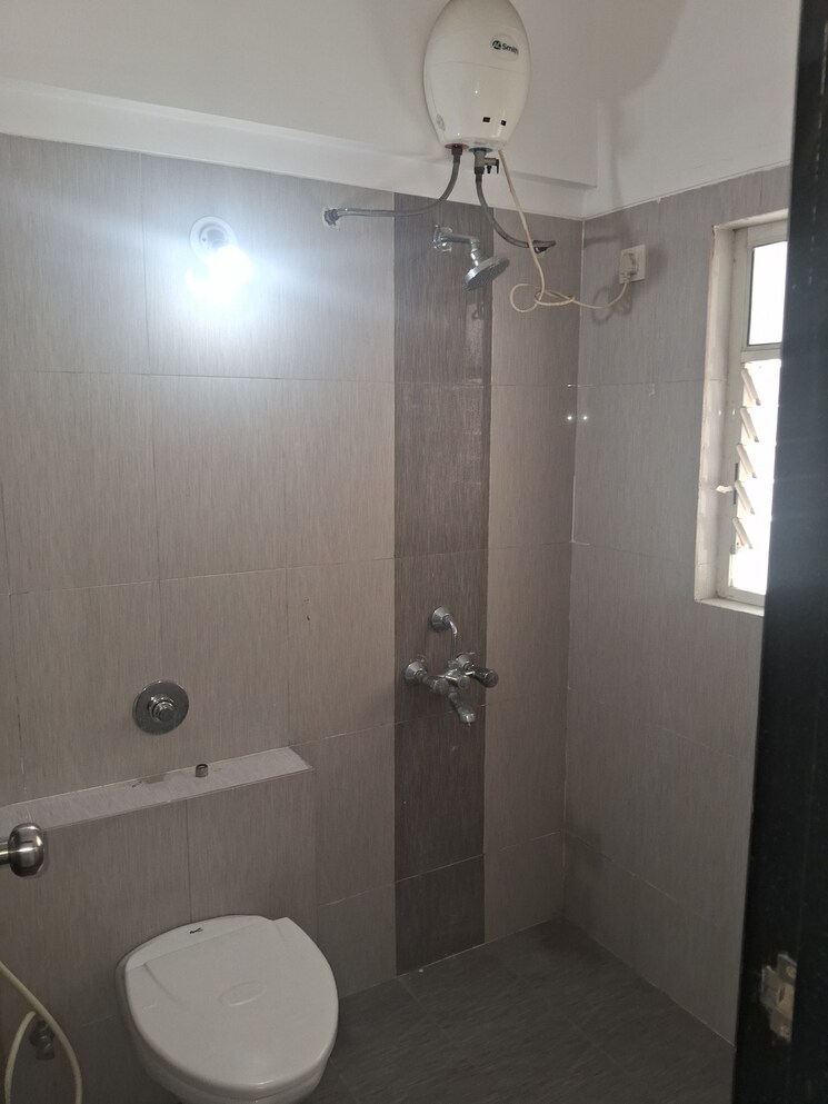 Bathroom, kolte-patil-beryl 3 Bedroom 1186 Sq.Ft. Apartment In Kharadi Pune 7666020