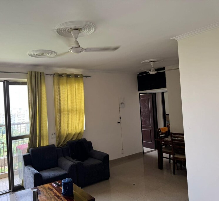 Living Room, unitech-south-city-1 5 Bedroom 4200 Sq.Ft. Independent House In Sector 41 Gurgaon 7666180