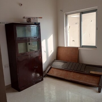 Room in 3 BHK Apartment at Bestech Park View City 1, Sector 48 – for Sale