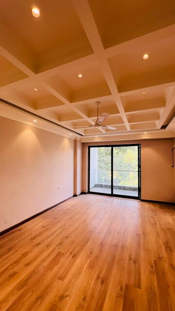 Room in 4 BHK Builder Floor at Ansal Sushant Lok I, Sector 43 – for Sale