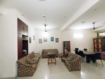 Room in  Pg at Sector 71 – for Rent