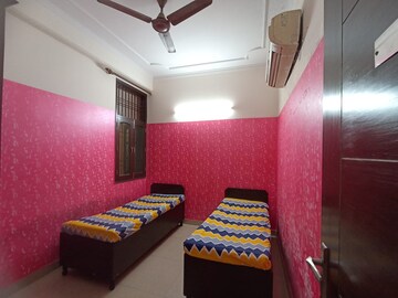 Room in  Pg at Sector 71 – for Rent