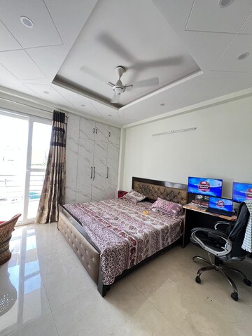 Bedroom in 3 BHK Builder Floor at Palam Vihar Residents Association, Palam Vihar – for Sale