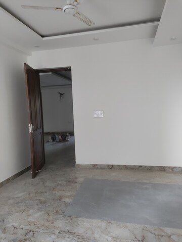 Room in 4 BHK Builder Floor at Sector 21d – for Sale