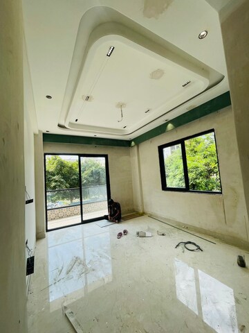 Room in 4 BHK Builder Floor at Ansal API Esencia, Sector 67 – for Sale