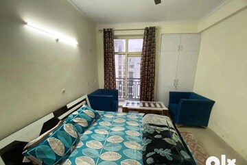 Bedroom in 3 BHK Apartment at Wazirganj – for Rent