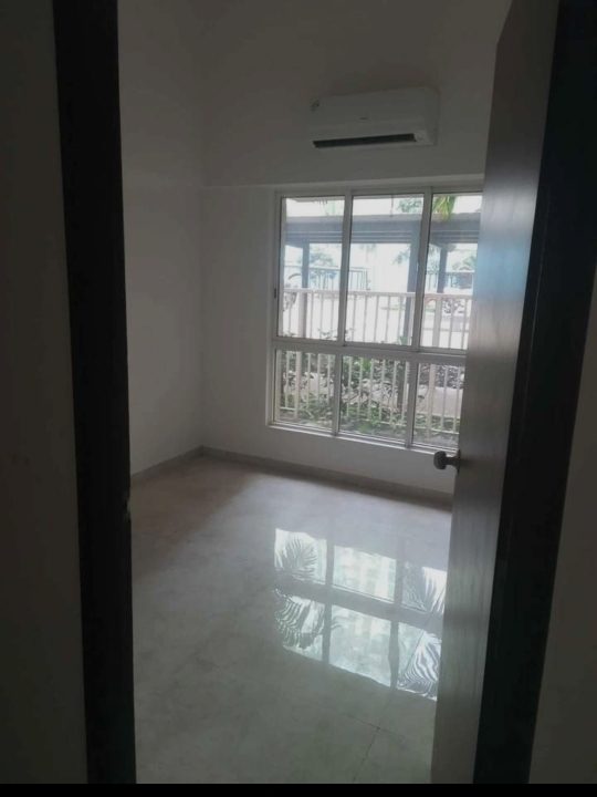 2 BHK Apartment For Rent in Haware Dahlia Kasarvadavali Thane  7668069