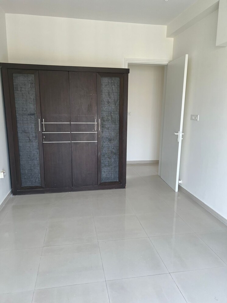 Room, rdc-pinewood 1 Bedroom 420 Sq.Ft. Apartment In Kasarvadavali Thane 7668240