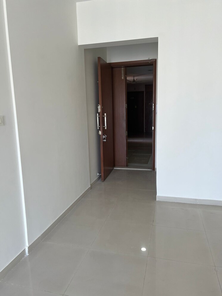 Room, rdc-pinewood 1 Bedroom 420 Sq.Ft. Apartment In Kasarvadavali Thane 7668240
