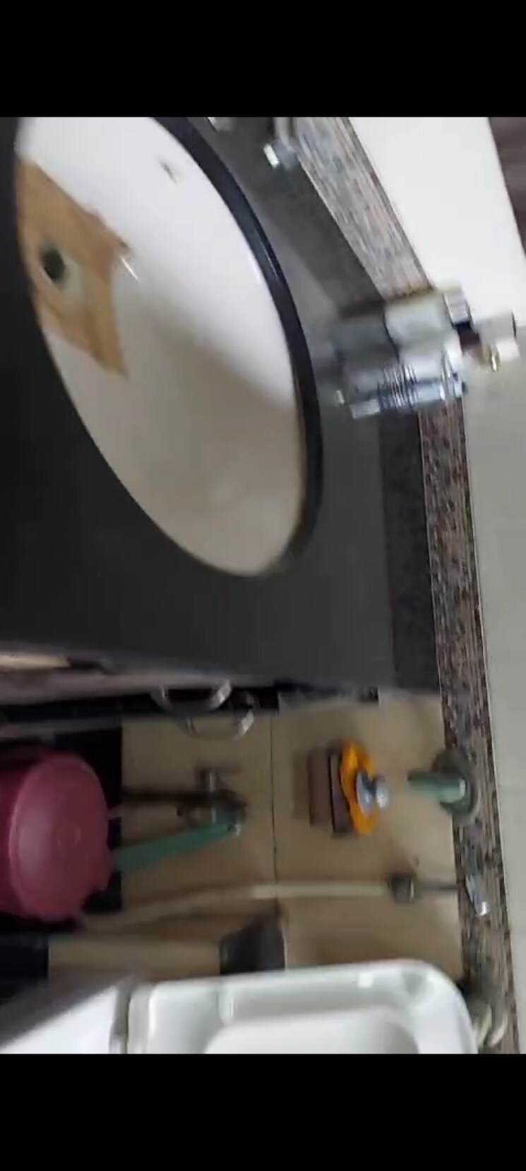 Bathroom, rustomjee-central-park 2 Bedroom 685 Sq.Ft. Apartment In Andheri East Mumbai 7668789