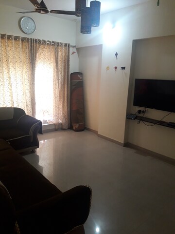 रेसिडेंशियल फ्लैट वर्ग फुट फॉर रेंट इन घोड़बंदर रोड थाने  7668786