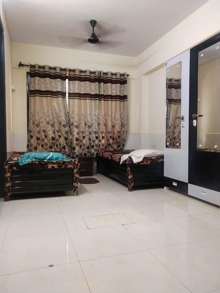 Living Room, hiranandani-estate 4 Bedroom 2250 Sq.Ft. Apartment In Ghodbunder Road Thane 7668855