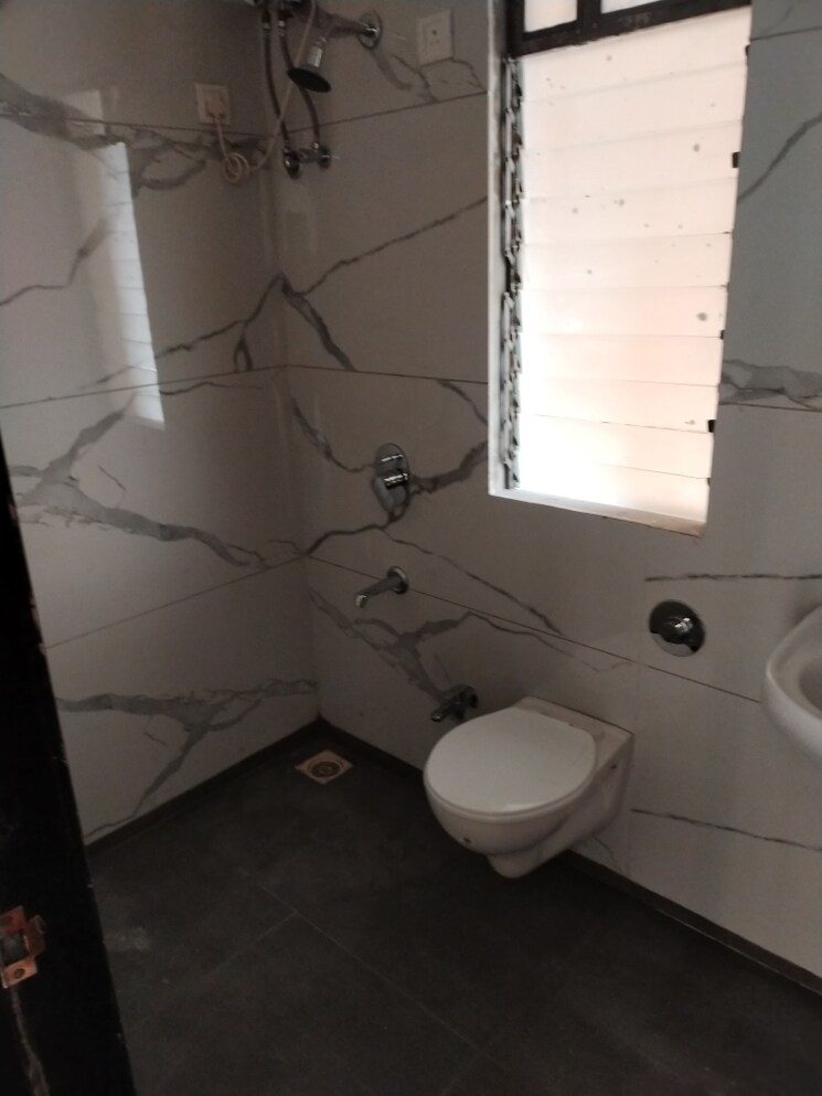 Bathroom, raunak-city-sector-4-d6 1 Bedroom 650 Sq.Ft. Apartment In Kalyan West Thane 7668901
