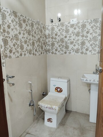 Bathroom in 2 BHK Builder Floor at Vasundhara Sector 1 – for Sale