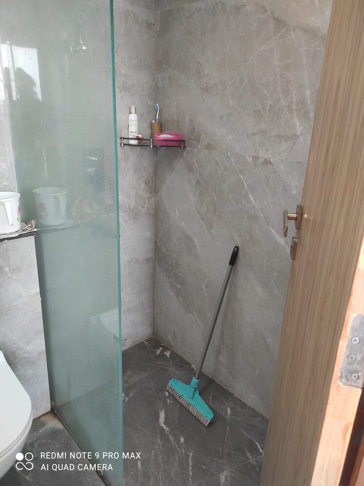 Bathroom, unitech-south-city-1 3.5 Bedroom 2200 Sq.Ft. Builder Floor In Sector 41 Gurgaon 7669019