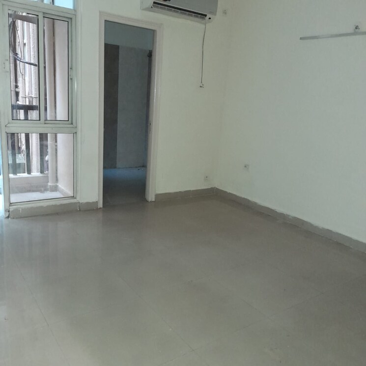 Room, supertech-oxford-square 2 Bedroom 1067 Sq.Ft. Apartment In Panchsheel Green Greater Noida 7669085