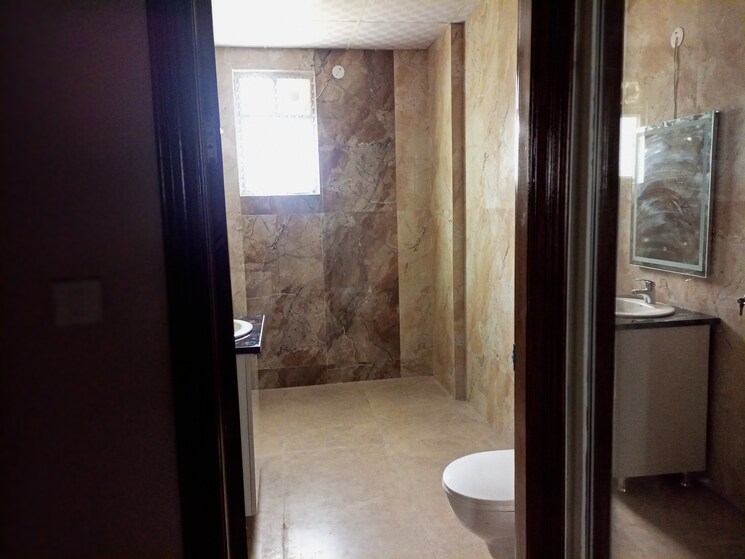 Bathroom, sector 150 5 Bedroom 6000 Sq.Ft. Independent House In Sector 150 Noida 7669087