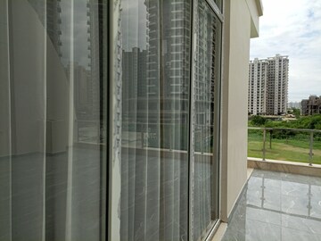 Balcony in 5 BHK Independent House at Antriksh The Golf Address, Sector 150 – for Sale