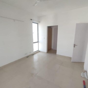 Room in 4 BHK Apartment at DLF New Town Heights I, Sector 90 – for Sale