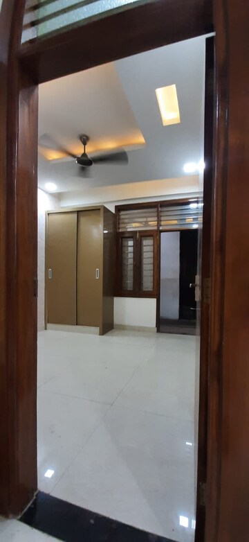 Room in 3 BHK Builder Floor at Niti Khand – for Sale