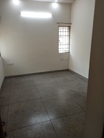 Room in 2 BHK Apartment at Sheikh Sarai – for Sale