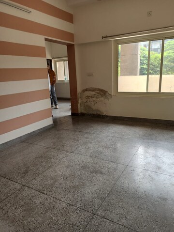 Room in 2 BHK Apartment at Sheikh Sarai – for Sale