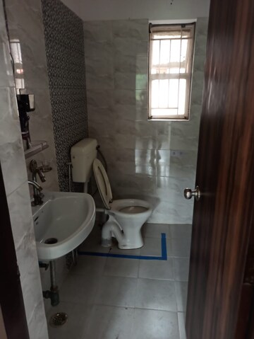 Bathroom in 2 BHK Apartment at Sheikh Sarai – for Sale