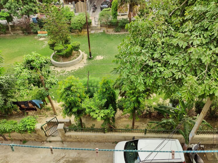 Balcony, vasundhara sector 5 2 Bedroom 750 Sq.Ft. Builder Floor In Vasundhara Sector 5 Ghaziabad 7669224