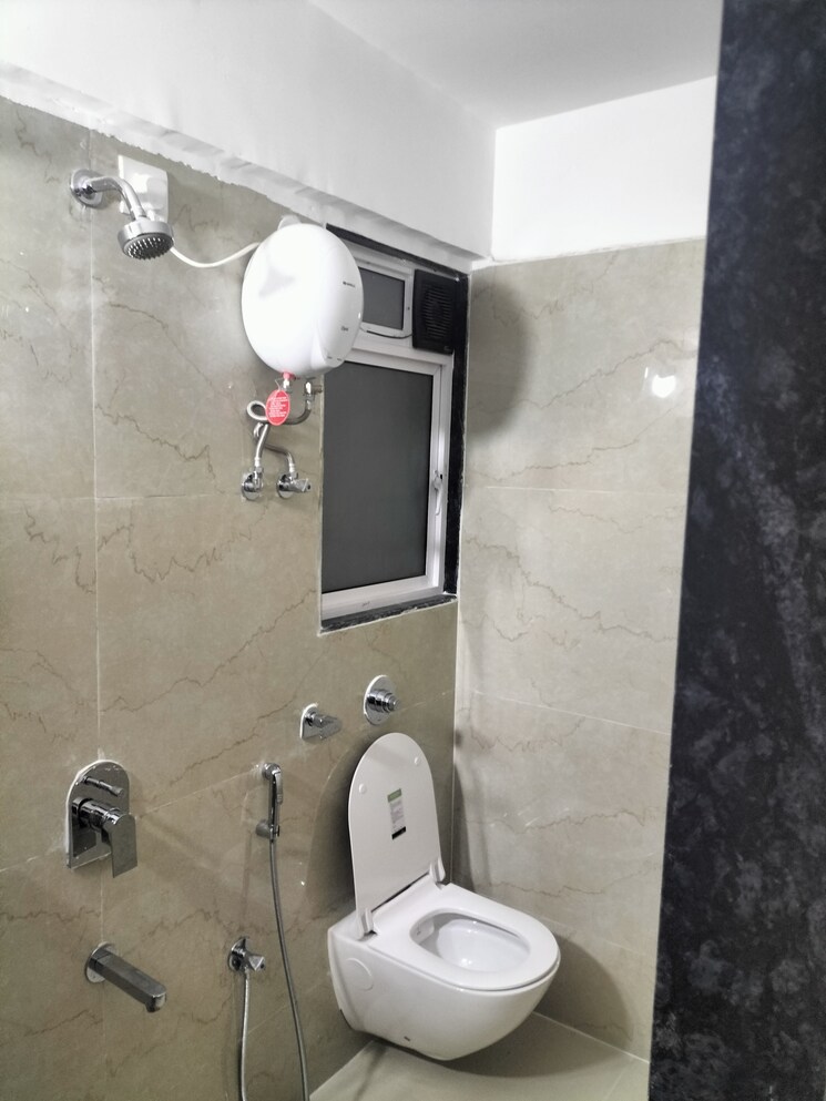 Bathroom, vaibhavlaxmi-central-park 1 Bedroom 475 Sq.Ft. Apartment In Vikhroli East Mumbai 7669344