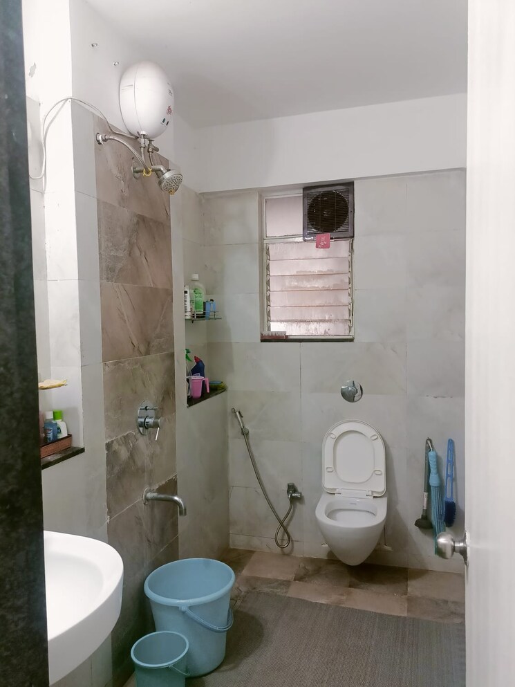 Bathroom, eisha-basilla 2 Bedroom 1200 Sq.Ft. Apartment In Kondhwa Pune 7669313