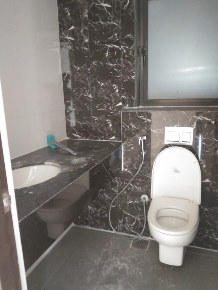 Bathroom, lodha-palava-city 3 Bedroom 1161 Sq.Ft. Apartment In Dombivli East Thane 7669958