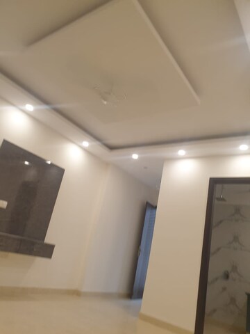 Furnished Amenities in 3 BHK Builder Floor at Lajpat Nagar Iii – for Sale