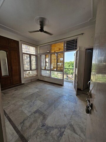 Room in 3 BHK Apartment at Sector 22 Dwarka – for Sale