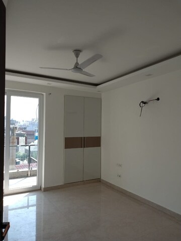 Room in 3 BHK Builder Floor at Chattarpur – for Sale