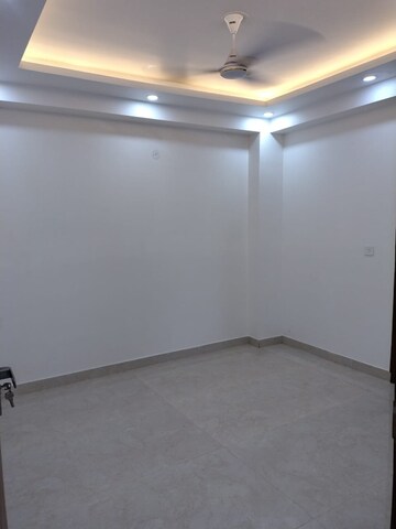 Room in 3 BHK Builder Floor at Chattarpur – for Sale