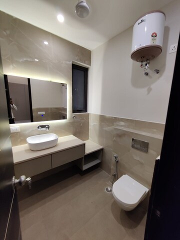 Kitchen in 3 BHK Builder Floor at DLF Atria, Dlf Phase ii – for Sale