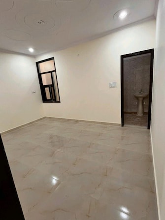 2 BHK Builder Floor For Rent in Dwarka Mor Delhi  7670533