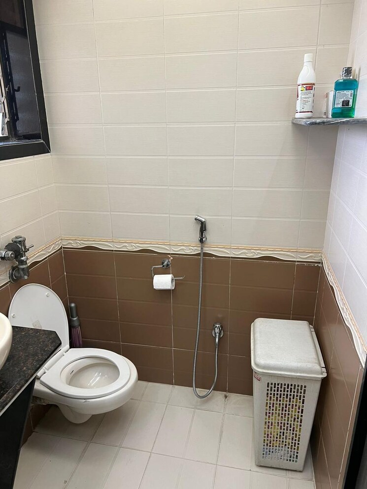 Bathroom, beverly-park 2 Bedroom 1300 Sq.Ft. Builder Floor In Nerul Navi Mumbai 7670582