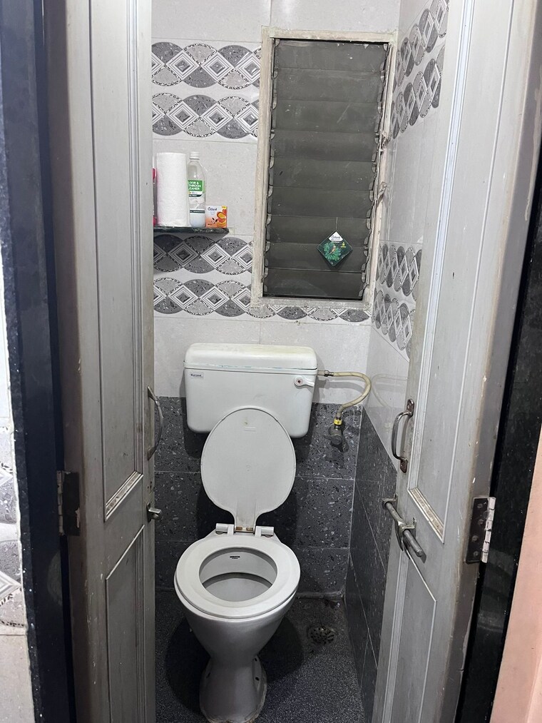 Bathroom, sacred-heart-town 1 Bedroom 650 Sq.Ft. Apartment In Wanowrie Pune 7670586